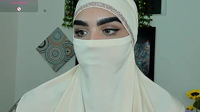 maissa_alabi (F young) - no pantie doggy style +finger in my ass