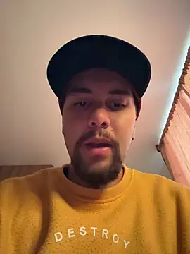 diicaprio69 (M twink) - stroke my dick and spit