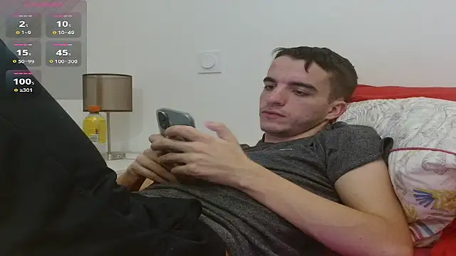 tombgy07 (M young) - goal naked