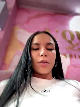 naatalia - Naatalia's free webcam - UK Sex Cams