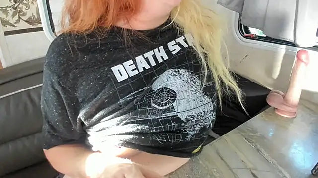 baybee_texas (F milf) - naked table ride