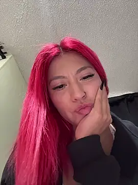 scarlett_fiire (F young) - Fuck my pussy with a big dildo 😈