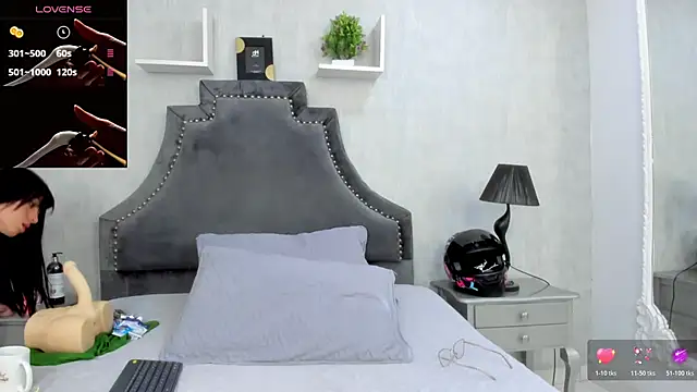 emiliarose_ - EmiliaRose_'s free webcam - UK Sex Cams