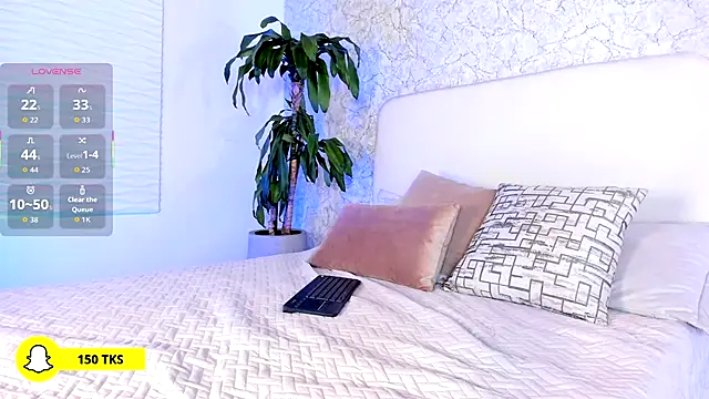 JannaFoxx_'s Stripchat show and profile