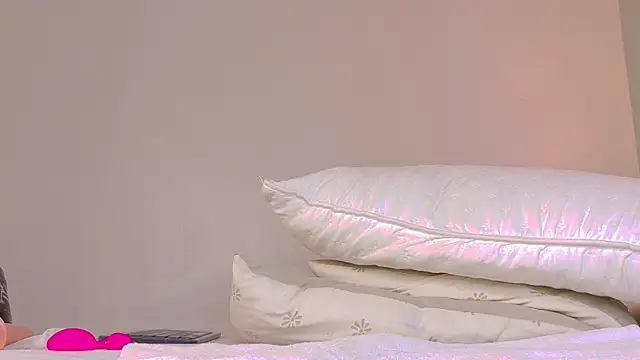 parisfox_ (F young) - bless me with your milk