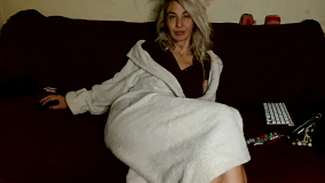 AsyaLulu on StripChat