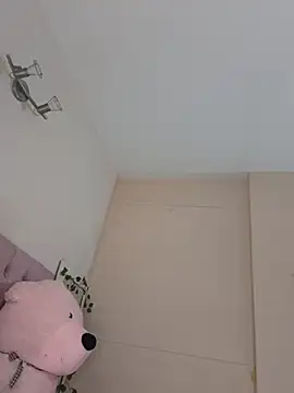 itsleyaa (F young) - Make me cum till I zone out