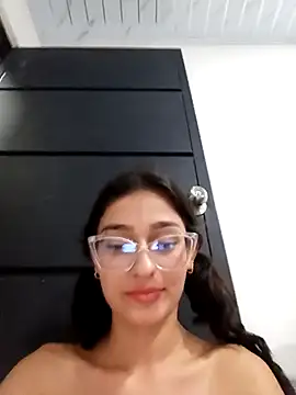 ary-18 (F teen) - all naked + dildo in my pussy