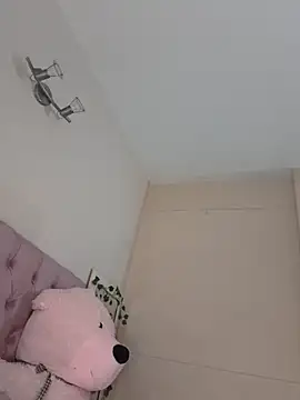 Webcam Model (ItsLeyaa)  is live.Free join now!