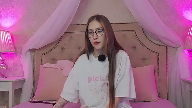 SashaMeow on StripChat