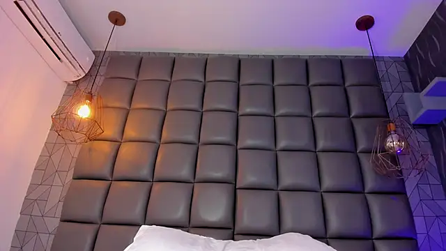 megan_woll - Megan_woll's free webcam - UK Sex Cams