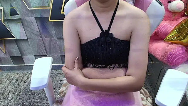 YourKusu webcam stripchat model stream image