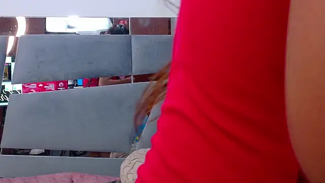 LorraiineJohnson webcam stripchat model stream image