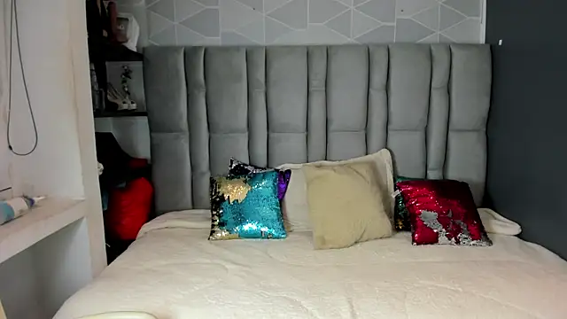  Natasha_rose__ chat room