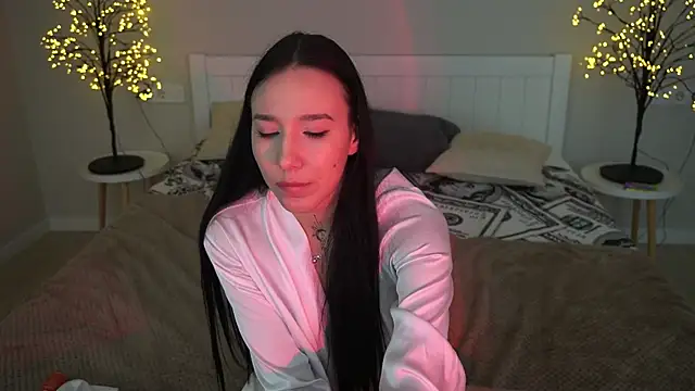 NikkiGoldSide webcam stripchat model stream image