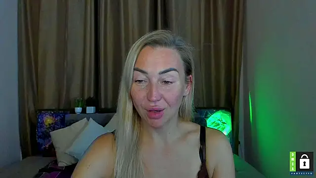 kiss_julli88i - Kiss_julli88I's free webcam - UK Sex Cams