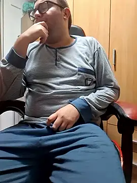 javier_bear (M young) - SHOW BIG CUM 💦💦