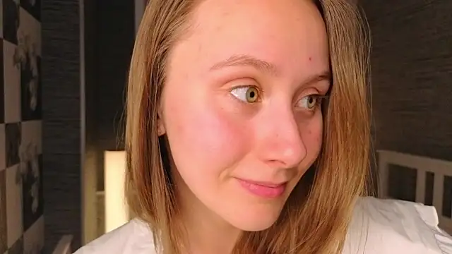 ethalbuffkin (F teen) - tease u with my panty