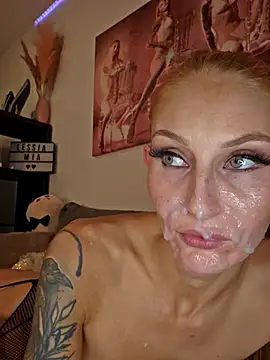 LessiaMia's Stripchat show and profile