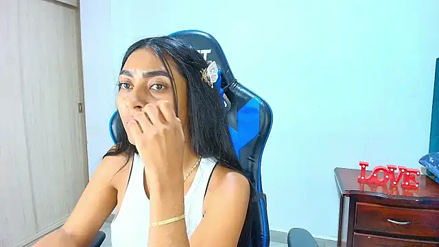 sophiax-x on StripChat