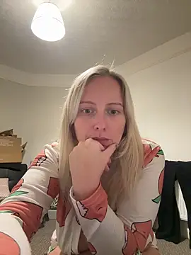 kiki-ch (F young) - Tit wank 🍉