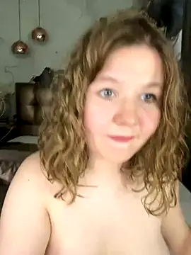 Webcam Model (UnatedBabe)  is live.Free join now!