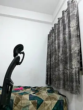 sanaya_baby (F young) - Boobs show