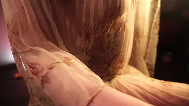  ginger_hugs chat room