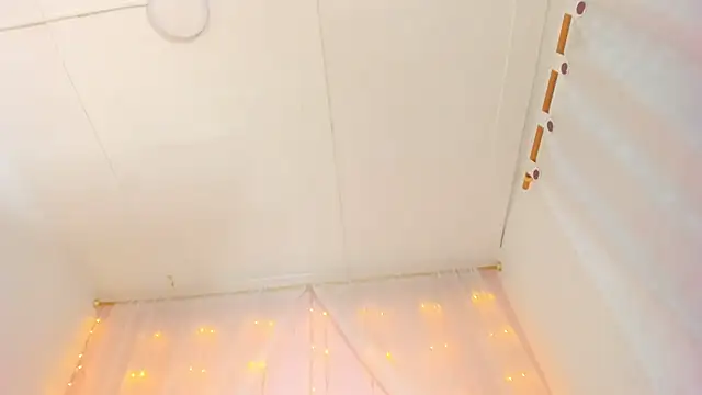 Rachellcooperrr webcam stripchat model stream image