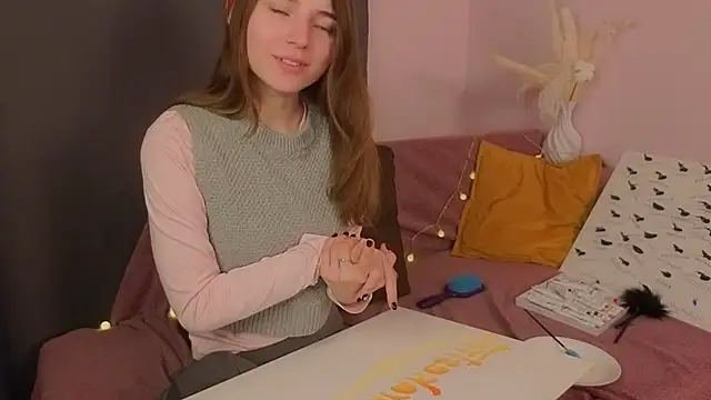 keikowideman (F teen) - take off your socks and show your feet