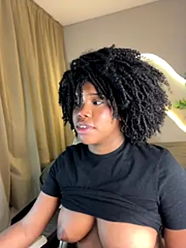 kehlannis_ (F young) - show pussy close up