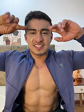 chris_clarck (M young) - water on my body💦🥵