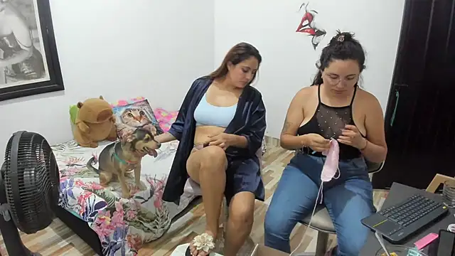 _girls_on_fire_ (G young) - french kiss