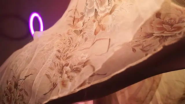 ginger_hugs's Stripchat show and profile