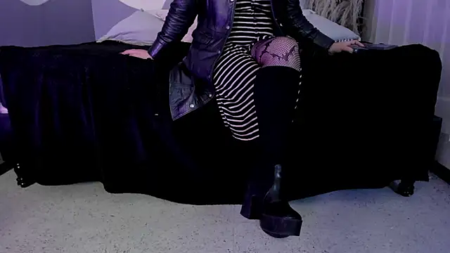 _jade_16 (F young) - ASS TEASE