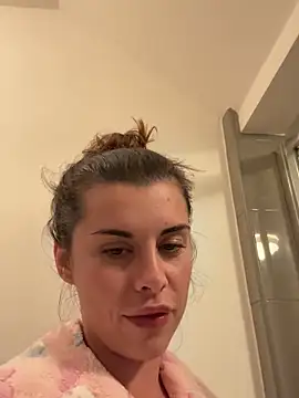 AlitaNova from StripChat is Freechat