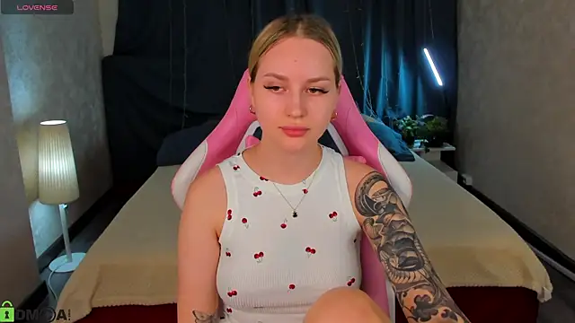 carol__cox - Carol__Cox's free webcam - UK Sex Cams