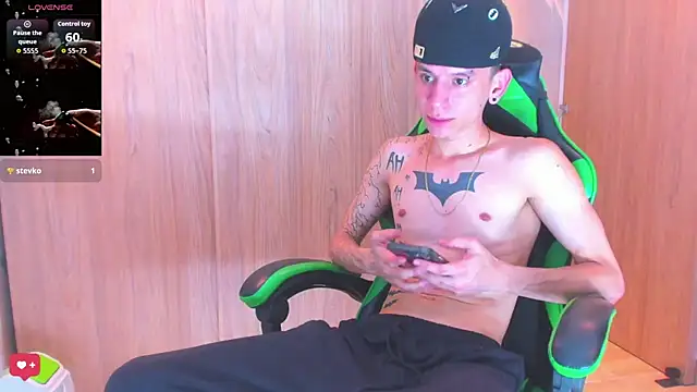 skinny_batman - Skinny_batman's free webcam - UK Sex Cams