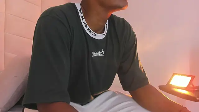 jax_black (M young) - You want me to play with my big cock?