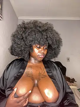 Webcam Model (Honeycoco0211)  is live.Free join now!