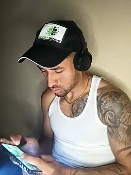 alexsexygamer - Alexsexygamer's free webcam - UK Sex Cams