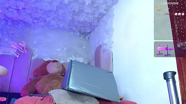 puca_ebony (T young) - Riding a dildo cowgirl