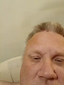 jbirdb800 (Ask my age) - Handjob