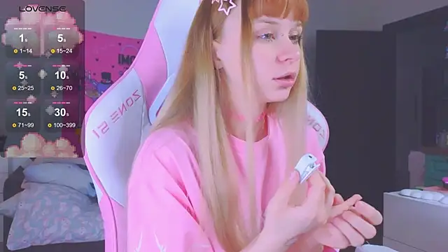 milia_parker - Milia_Parker's free webcam - UK Sex Cams