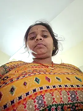 Webcam Model (Ashma2)  is live.Free join now!