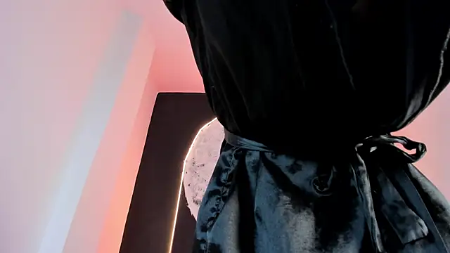 ethaancox (M twink) - naked dance