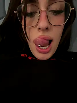 tukailebb on StripChat