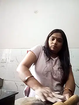 Webcam Model (Trisha_71)  is live.Free join now!