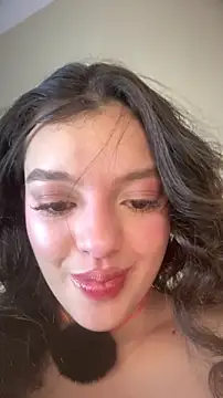 ariaheavenss - AriaHeavenss's free webcam - UK Sex Cams