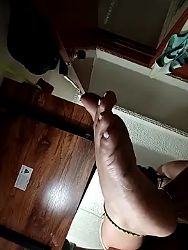  carlajames_ chat room